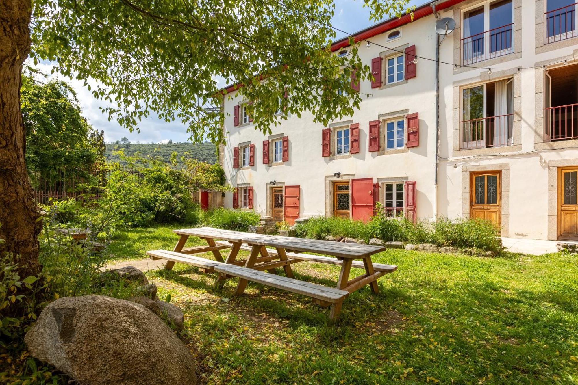 La Grande Maison Rouge Angoustrine Buitenkant foto